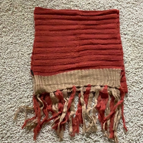 Accessories - Scarf with fringe